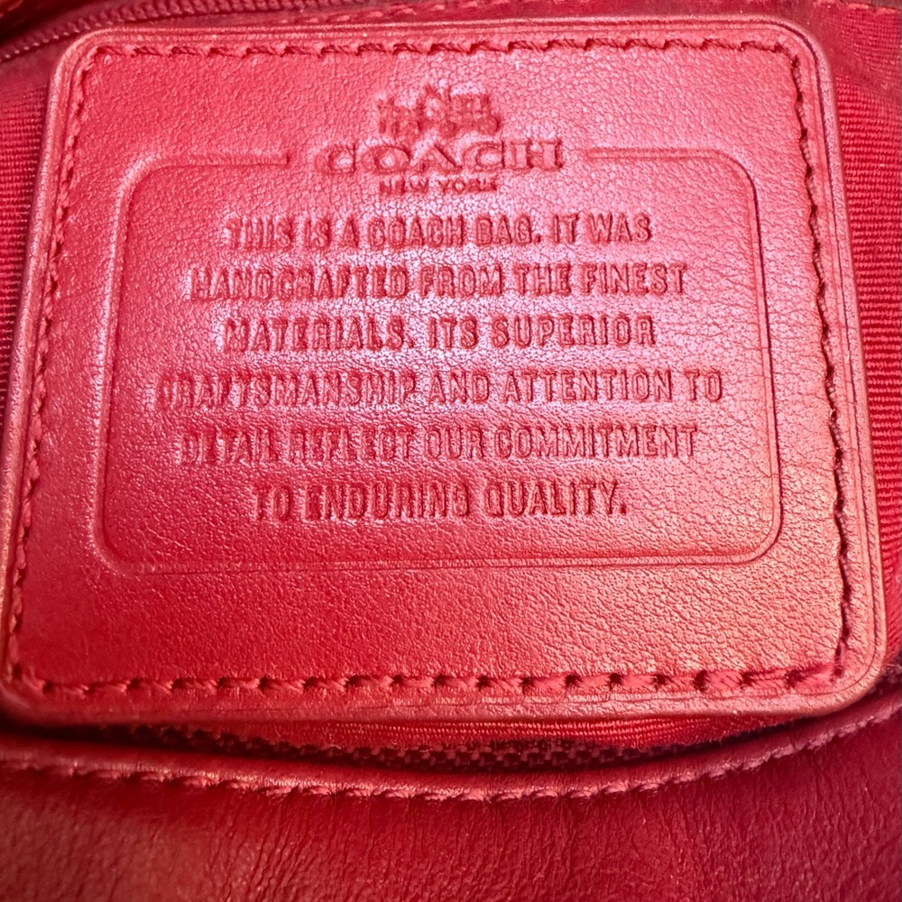 Elegant Coach Red Leather Shoulder Bag Purse - Picture 5 of 9